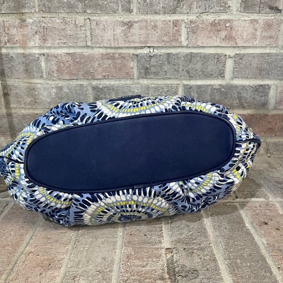 Vera Bradley - Picture 7 of 15